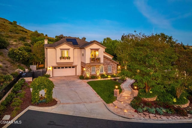 331 Briar Bluff Circle, Thousand Oaks, CA 91360 — photo 4 of 40