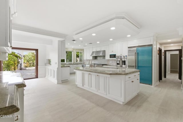 24756 Eilat Street, Woodland Hills, CA 91367 — photo 13 of 64