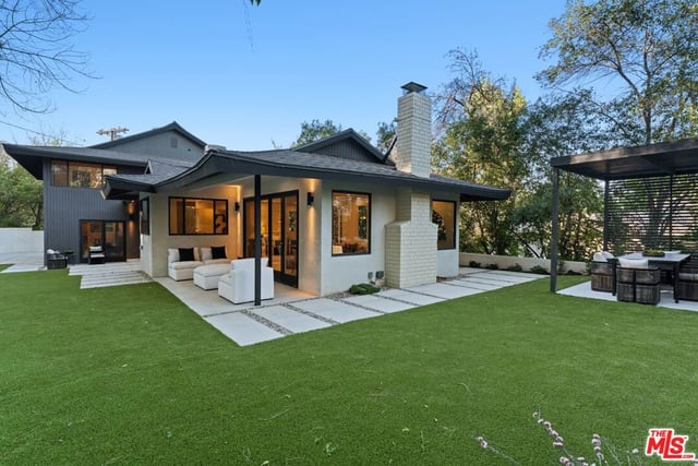 16708 Chaplin Avenue, Encino, CA 91436 — photo 42 of 54