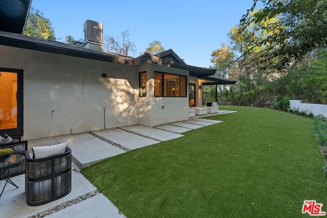16708 Chaplin Avenue, Encino, CA 91436 — photo 46 of 54