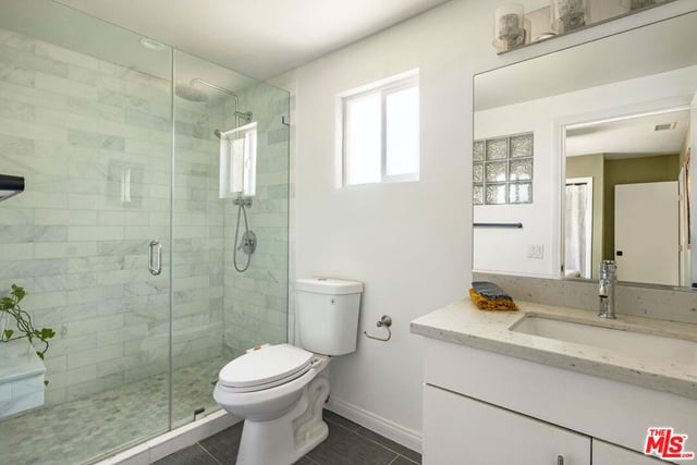 5624 Stratford Road, Los Angeles, CA 90042 — photo 12 of 26