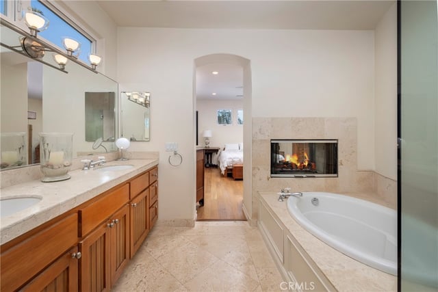19 Geneva, Long Beach, CA 90803 — photo 23 of 27