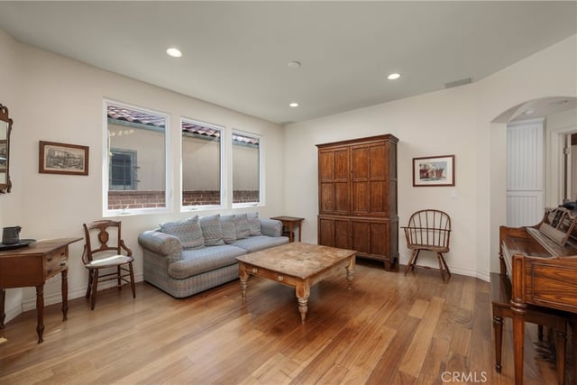 19 Geneva, Long Beach, CA 90803 — photo 7 of 27