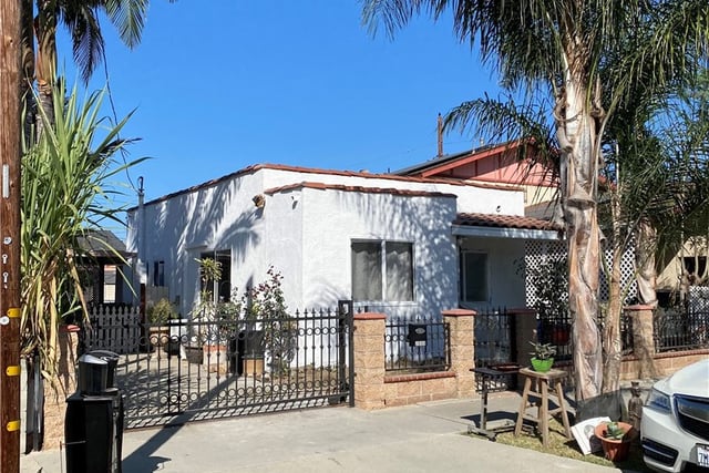2033 W Burnett Street, Long Beach, CA 90810 — photo 10 of 27