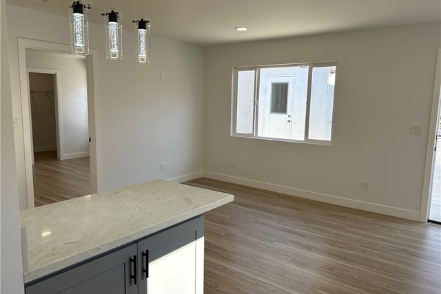 2033 W Burnett Street, Long Beach, CA 90810 — photo 14 of 27