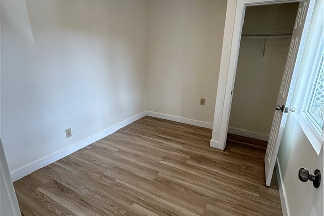 2033 W Burnett Street, Long Beach, CA 90810 — photo 5 of 27