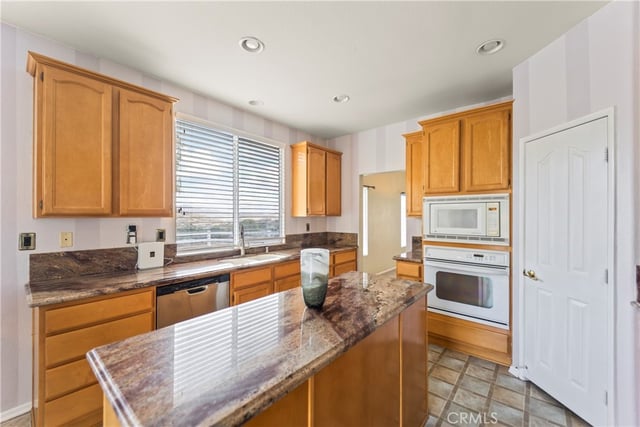 34122 Courtney Terrace, Acton, CA 93510 — photo 15 of 46