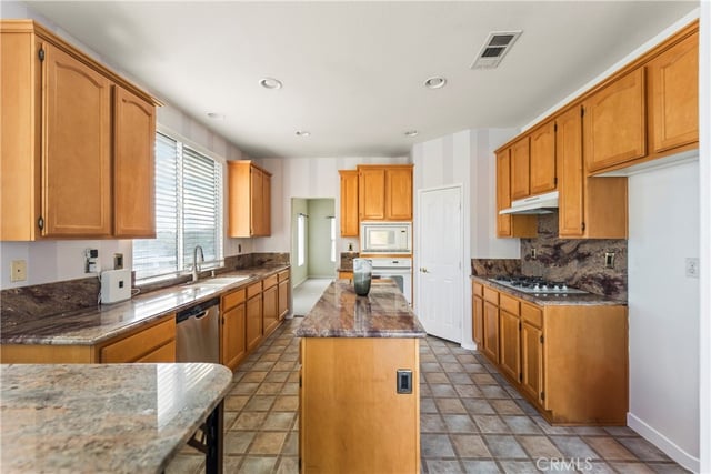 34122 Courtney Terrace, Acton, CA 93510 — photo 18 of 46