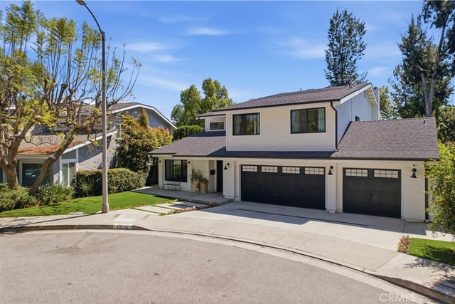 13130 Albers, Sherman Oaks, CA 91401 — photo 3 of 44