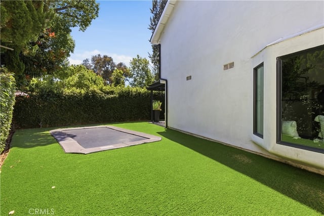 13130 Albers, Sherman Oaks, CA 91401 — photo 37 of 44