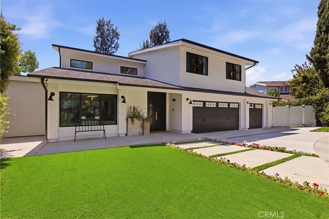 13130 Albers, Sherman Oaks, CA 91401 — photo 4 of 44