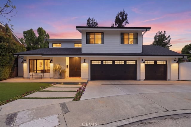 13130 Albers, Sherman Oaks, CA 91401 — photo 5 of 44