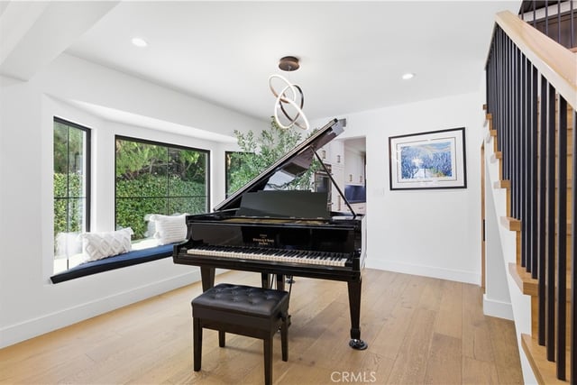 13130 Albers, Sherman Oaks, CA 91401 — photo 8 of 44