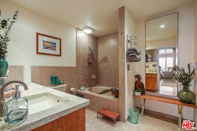 550 W Regent Street 330, Inglewood, CA 90301 — photo 12 of 25
