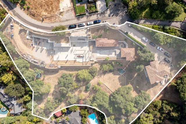 3721 Eureka Drive, Studio City, CA 91604 — photo 4 of 41
