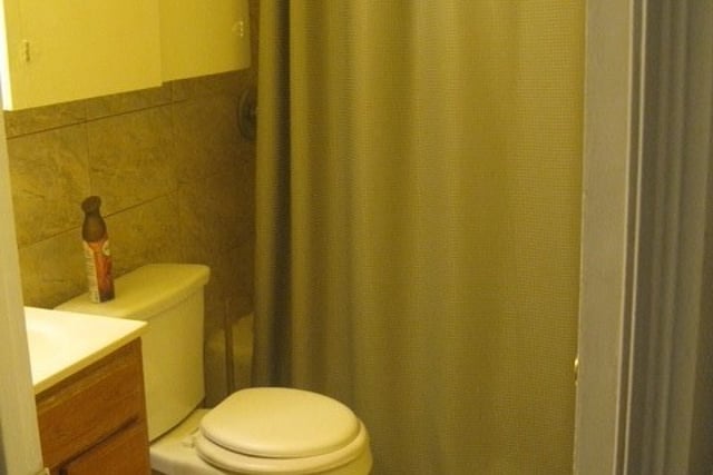 2927 S Genesee Avenue, Los Angeles, CA 90016 — photo 5 of 20