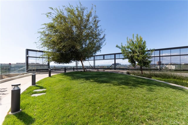 889 Francisco Street 2901, Los Angeles, CA 90017 — photo 32 of 33