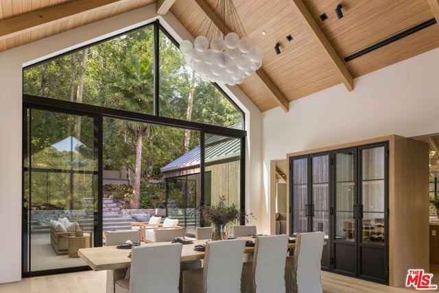 12309 Viewcrest Road, Studio City, CA 91604 — photo 16 of 49