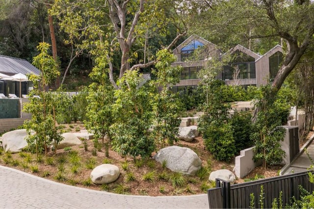 12309 Viewcrest Road, Studio City, CA 91604 — photo 8 of 49