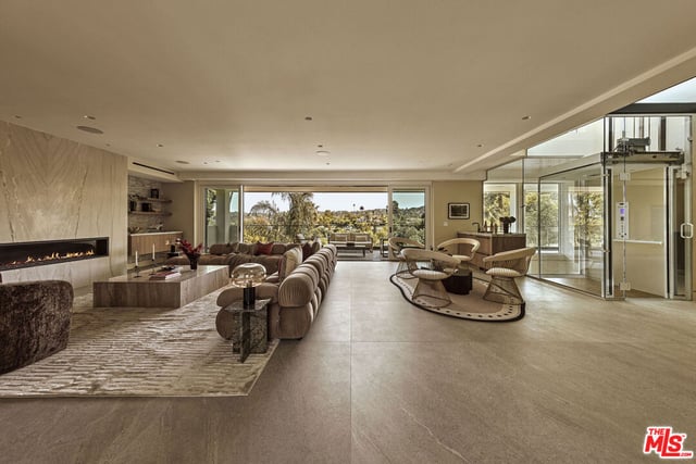 16838 Oak View Drive, Encino, CA 91436 — photo 3 of 49