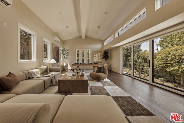16838 Oak View Drive, Encino, CA 91436 — photo 31 of 49