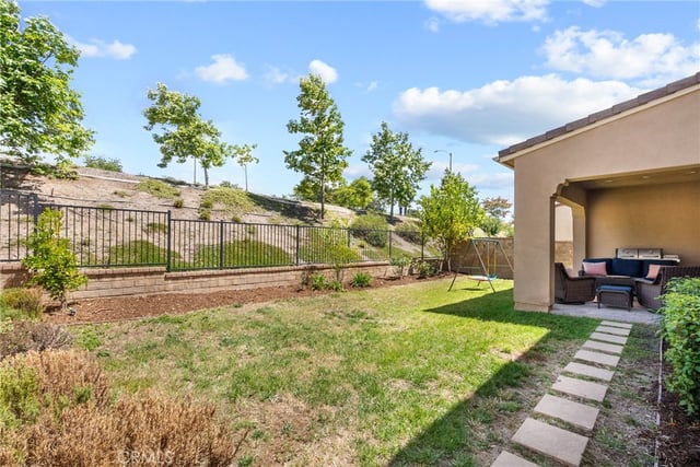 27624 Solana, Saugus, CA 91350 — photo 46 of 66
