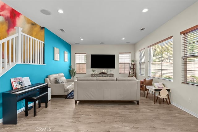 27624 Solana, Saugus, CA 91350 — photo 9 of 66