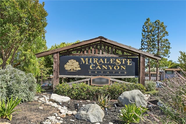 328 S Miraleste, San Pedro, CA 90732 — photo 2 of 37