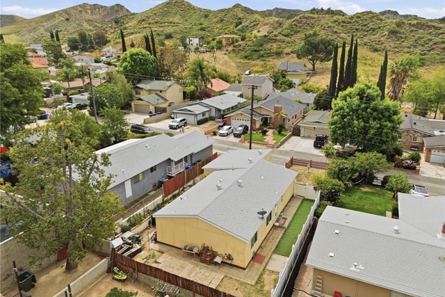 29667 Cromwell, Castaic, CA 91384 — photo 16 of 19