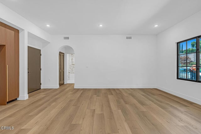 139 S Oak Knoll Avenue 101, Pasadena, CA 91101 — photo 15 of 24