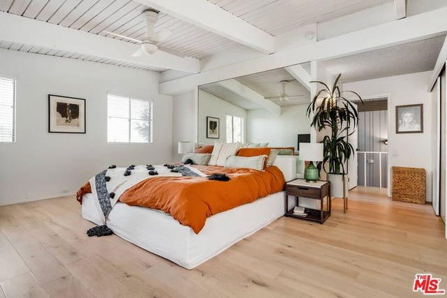 2436 Arbutus Drive, Los Angeles, CA 90049 — photo 14 of 45