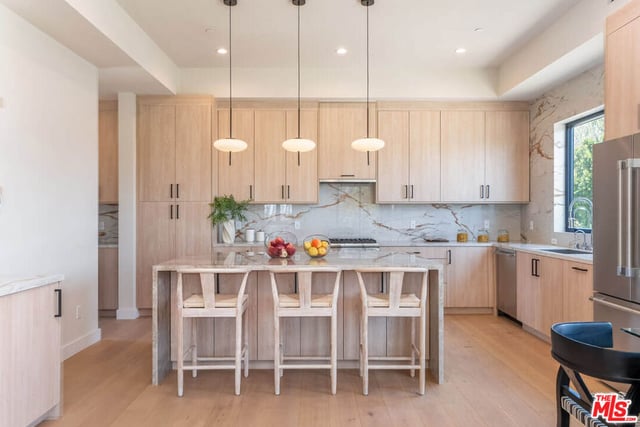 11655 Missouri Avenue, Los Angeles, CA 90025 — photo 12 of 45