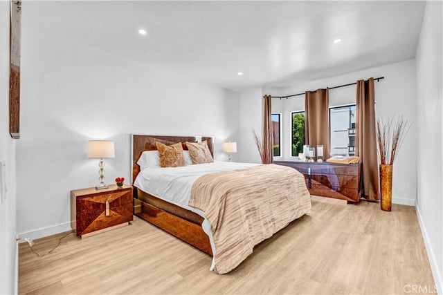17914 Magnolia Boulevard 210, Encino, CA 91316 — photo 14 of 27