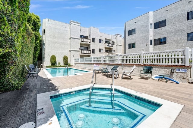 17914 Magnolia Boulevard 210, Encino, CA 91316 — photo 25 of 27