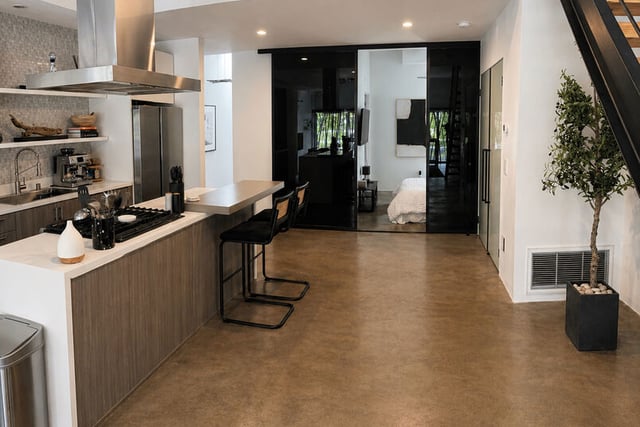 803 Wilcox Avenue 2, Los Angeles, CA 90038 — photo 2 of 9