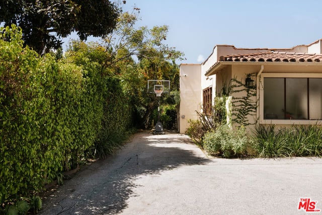 505 N Roxbury Drive, Beverly Hills, CA 90210 — photo 4 of 6