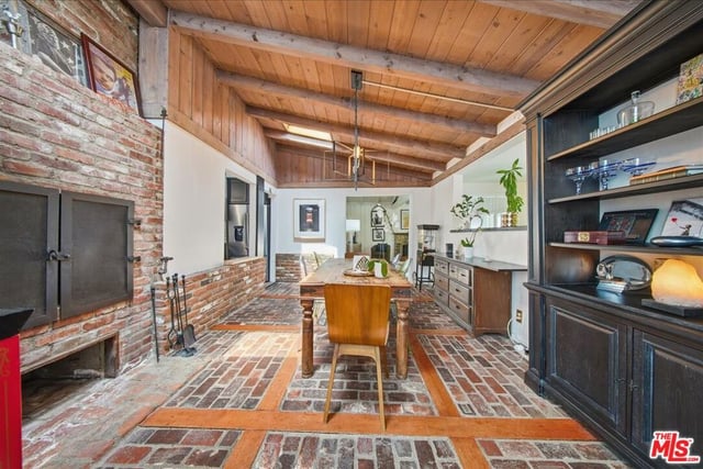 1551 N Beverly Glen Boulevard, Los Angeles, CA 90077 — photo 11 of 41