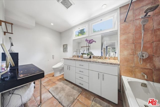 1551 N Beverly Glen Boulevard, Los Angeles, CA 90077 — photo 25 of 41