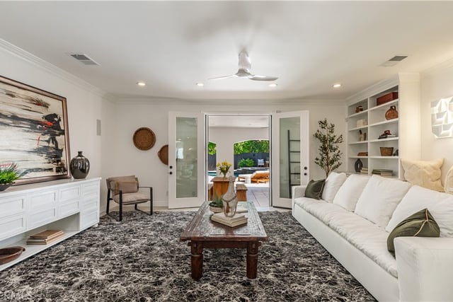 5242 Topeka Drive, Tarzana, CA 91356 — photo 27 of 75