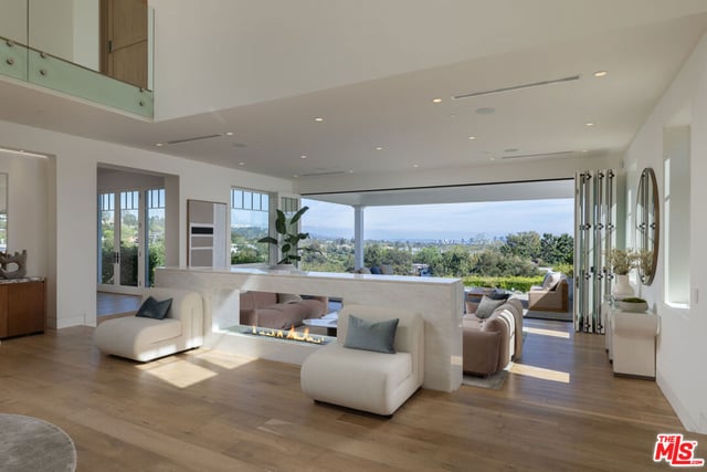 1722 San Remo Drive, Pacific Palisades, CA 90272 — photo 5 of 36
