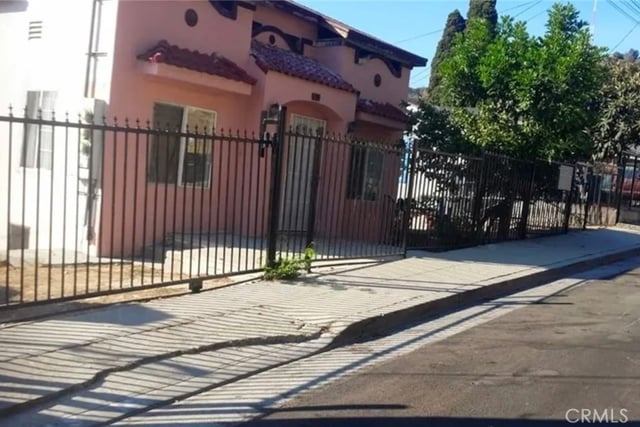 523521 Clifton St, Los Angeles, CA 90031 — photo 2 of 3