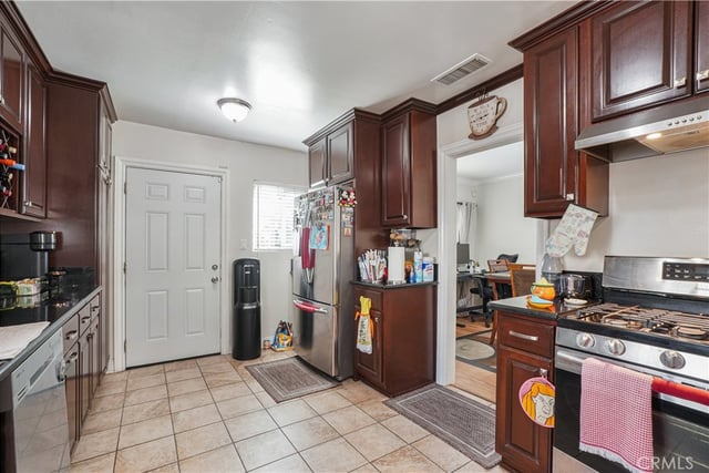 568 South Street, Glendale, CA 91202 — photo 16 of 25