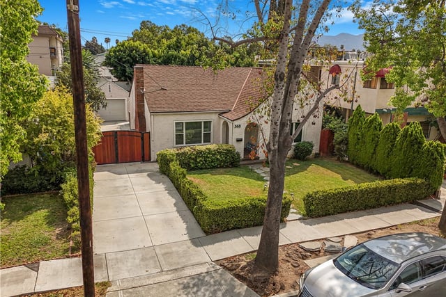 568 South Street, Glendale, CA 91202 — photo 2 of 25