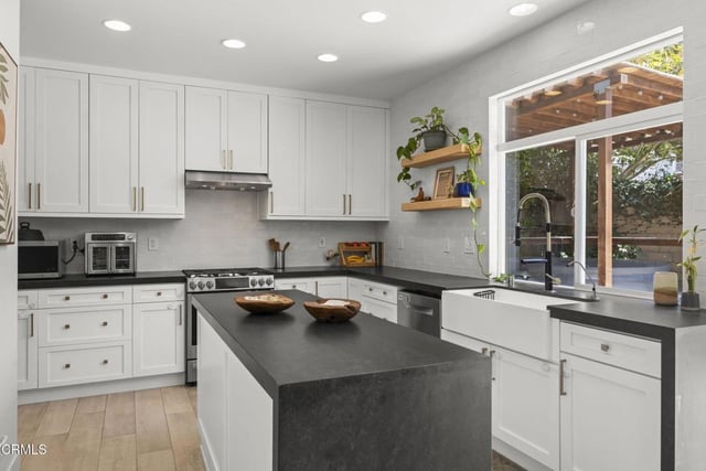 4712 Templeton Street, Ventura, CA 93003 — photo 19 of 51
