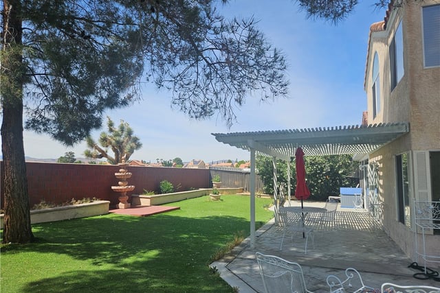 6044 Catalina, Palmdale, CA 93552 — photo 21 of 23