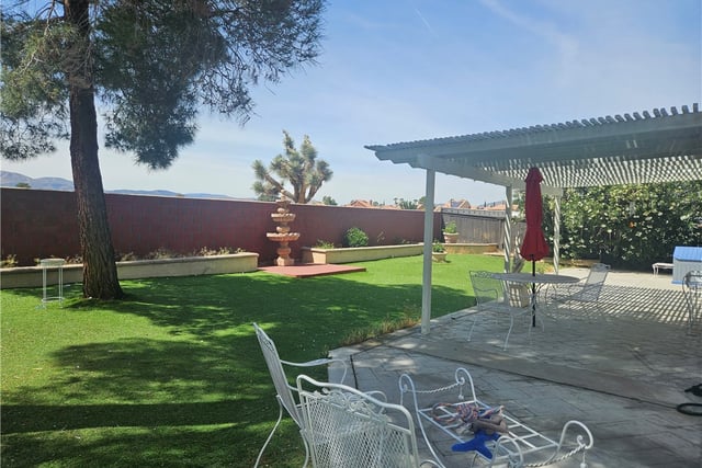 6044 Catalina, Palmdale, CA 93552 — photo 22 of 23