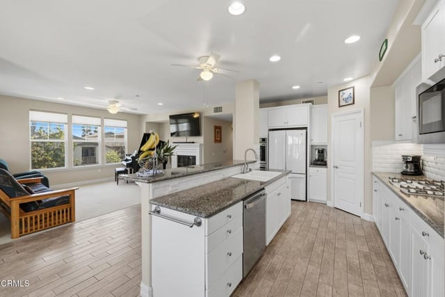 1531 Windshore Way, Oxnard, CA 93035 — photo 2 of 34