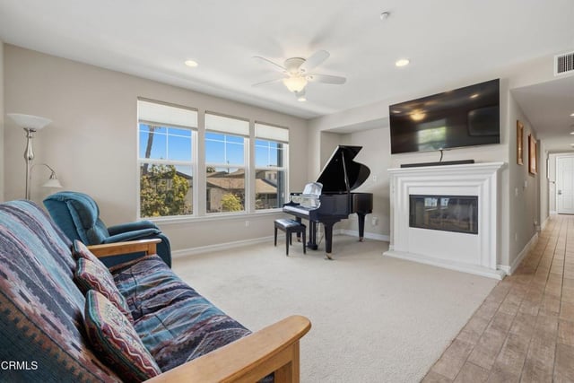 1531 Windshore Way, Oxnard, CA 93035 — photo 5 of 34