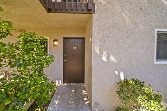 17847 Beneda Lane 10, Canyon Country, CA 91351 — photo 3 of 34