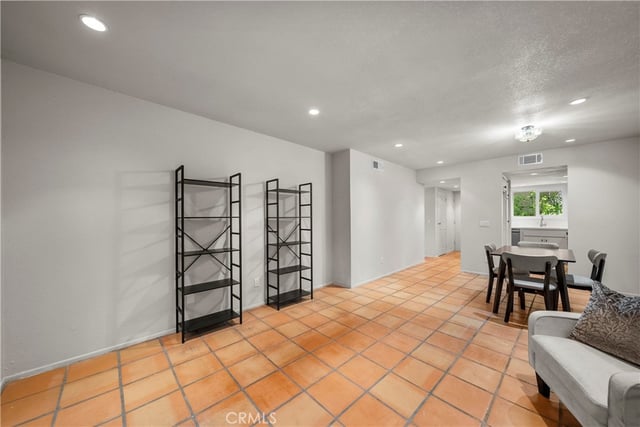 17847 Beneda Lane 10, Canyon Country, CA 91351 — photo 9 of 34